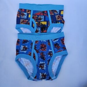Boys Marvel Red Blue Spiderman Briefs Size 4 NEW!